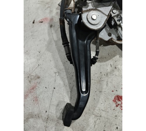 Педаль стояночного тормоза с тросом