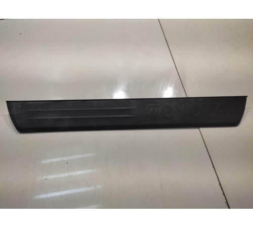 Накладка порога (передняя, левая)