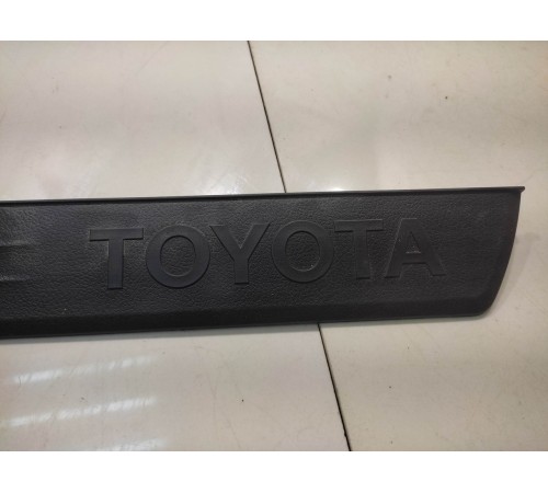 Накладка порога (передняя, левая)