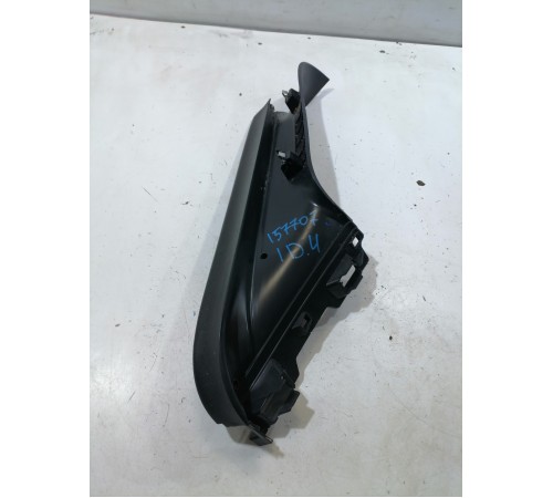 Обшивка задней стойки правая