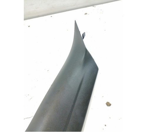 Обшивка задней стойки правая