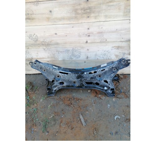Балка (подрамник) передний