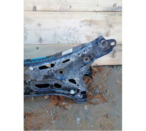 Балка (подрамник) передний