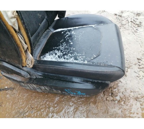 Сиденье переднее правое