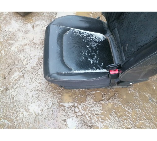 Сиденье переднее правое