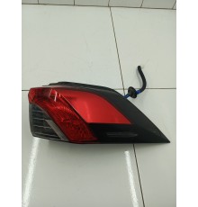 Фонарь задний правый наружный