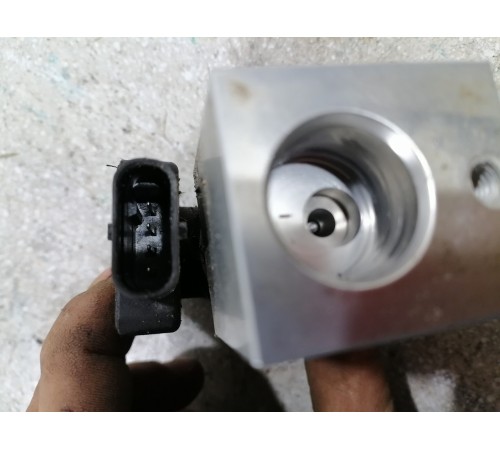 Клапан системы кондиционера