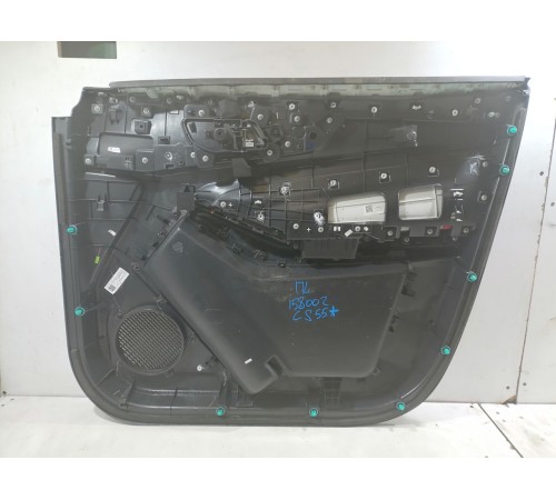 Обшивка двери передняя левая