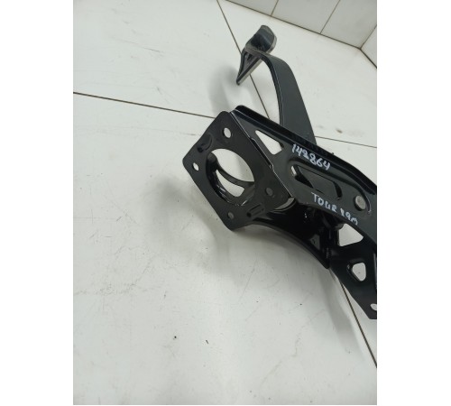 Педаль тормоза