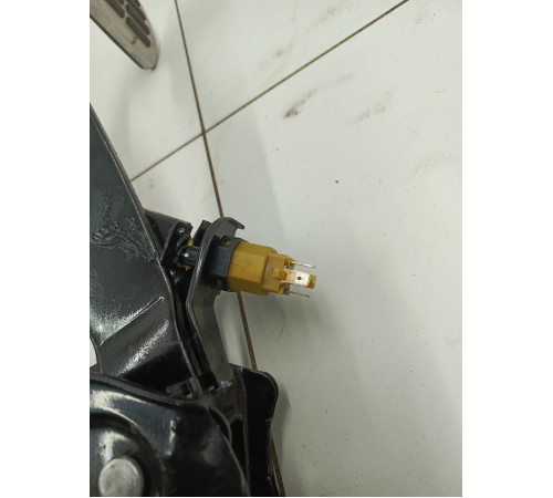 Педаль тормоза