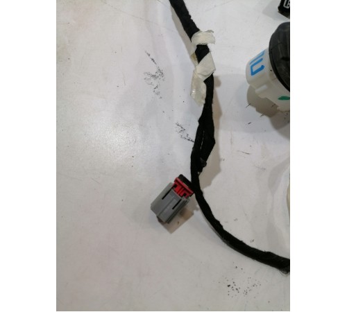 Электропроводка двери передняя левая