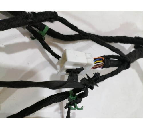 Электропроводка двери передняя левая