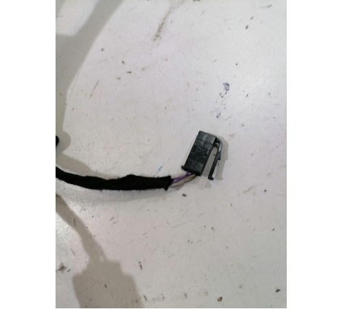 Электропроводка двери передняя левая