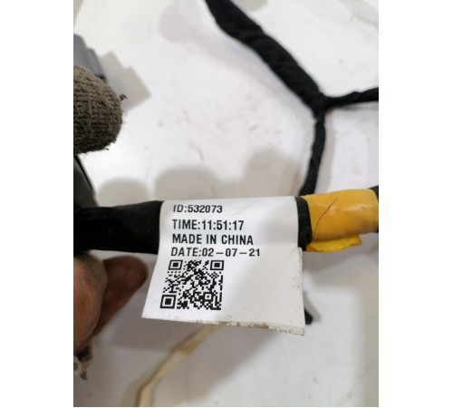 Электропроводка двери передняя левая