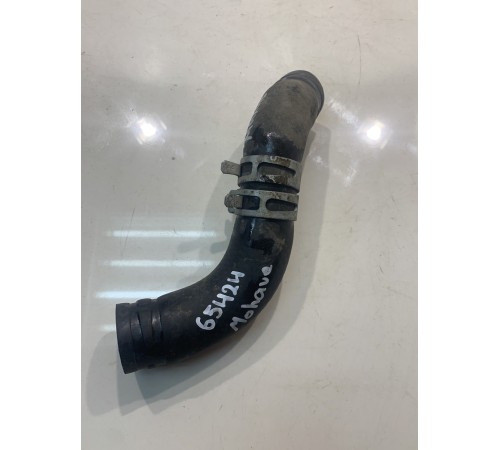 Патрубок системы охлаждения