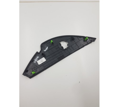 Накладка торпедо боковая правая