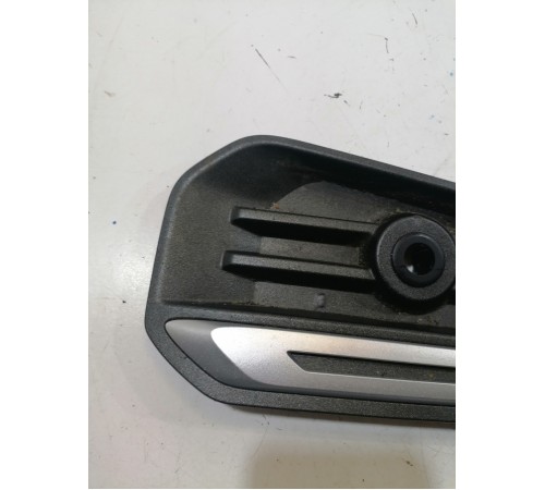 Решетка бампера правая передняя