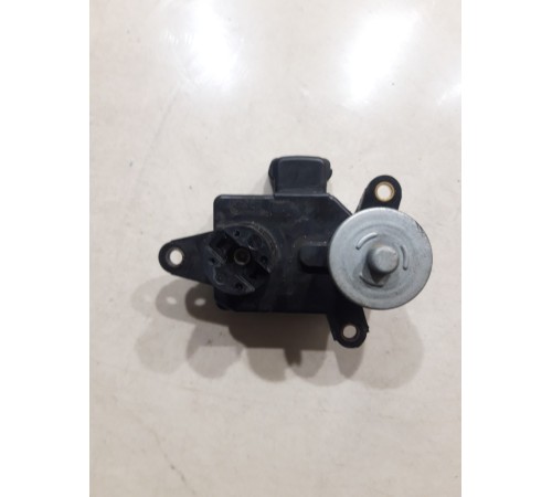 Моторчик привода заслонки впускного коллектора