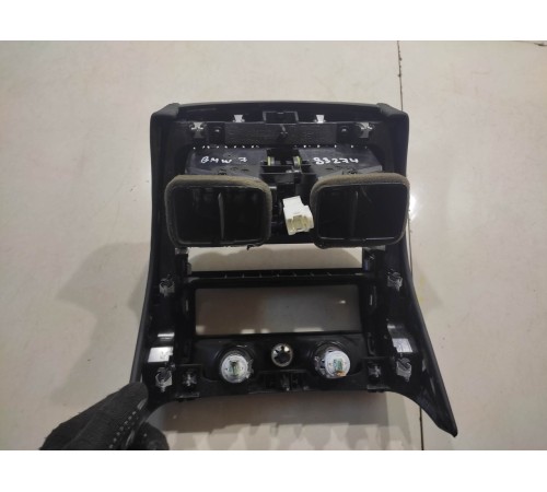 Накладка центральной консоли декоративная задняя