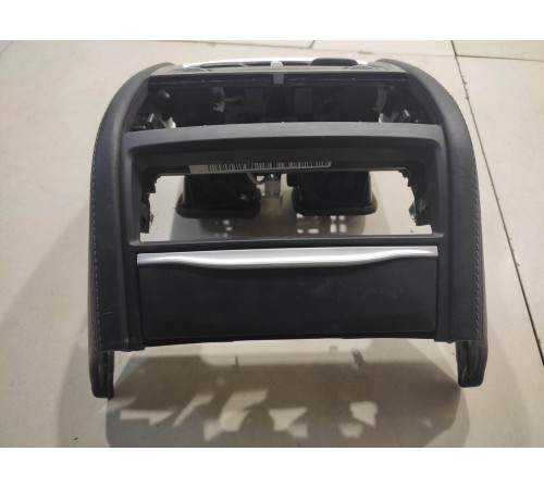 Накладка центральной консоли декоративная задняя