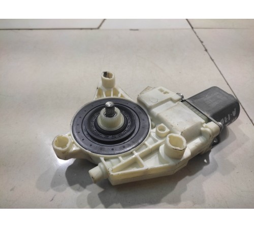 Моторчик стеклоподъемника(передний левый)