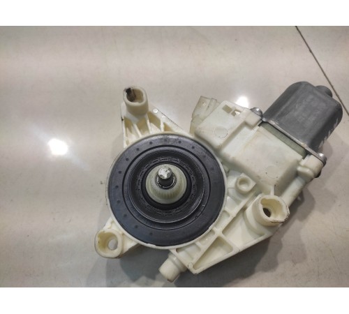 Моторчик стеклоподъемника(передний левый)