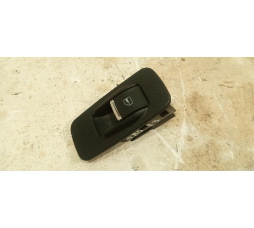 Кнопка стеклоподъемника задняя правая