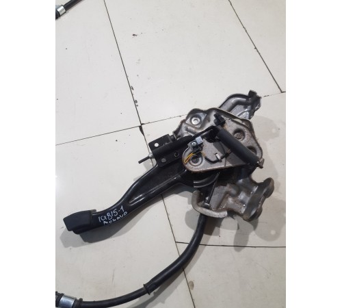 Педаль стояночного тормоза с тросом