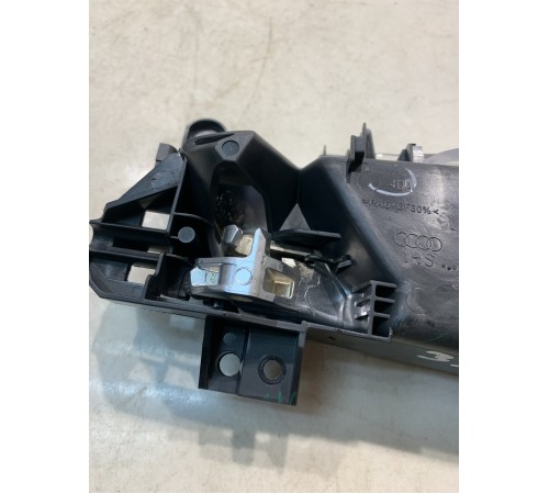 Ручка двери (задняя, правая, внутренняя)