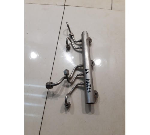 топливная рампа левая