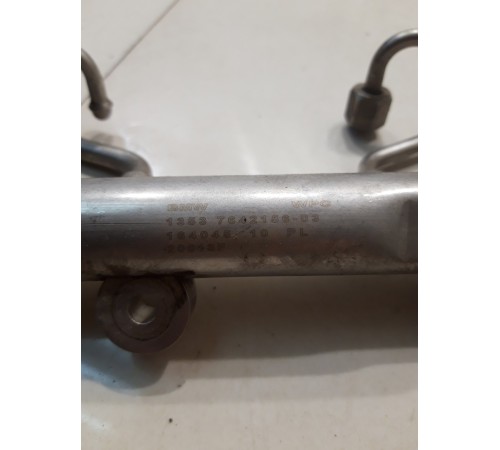 топливная рампа левая