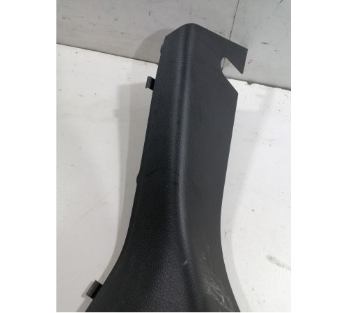 Обшивка багажника правая верхняя