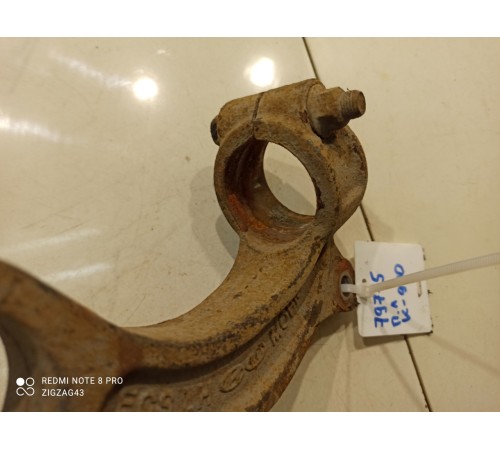 Рычаг(крепление) стойки(передний левый)