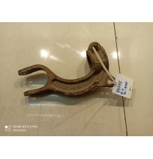 Рычаг(крепление) стойки(передний левый)