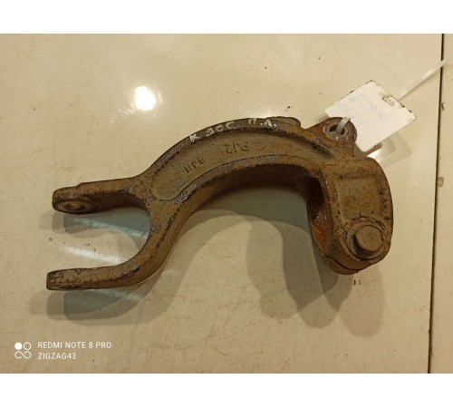 Рычаг(крепление) стойки(передний левый)