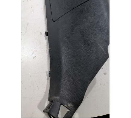 Обшивка багажника правая верхняя