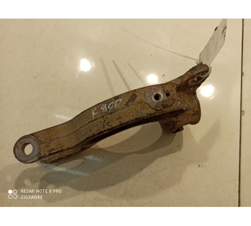 Рычаг(крепление) стойки(передний левый)