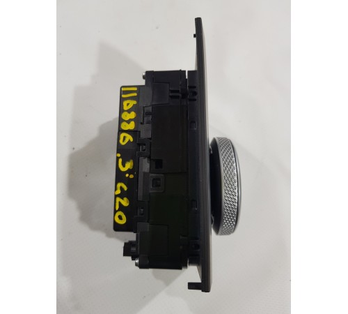 Блок управления магнитолой