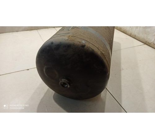 Резервуар воздушного тормоза правый