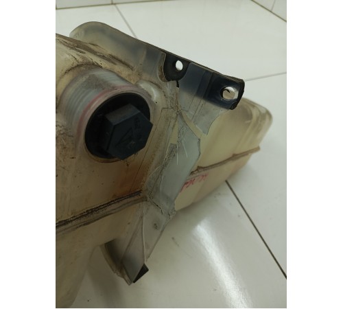 Бачок расширительный