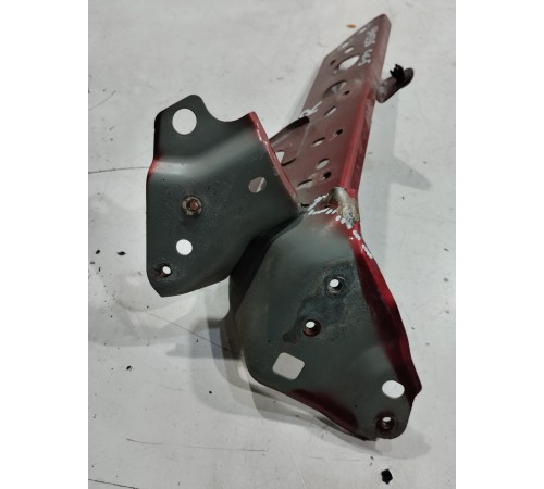 Кронштейн(крепление) кузова правый