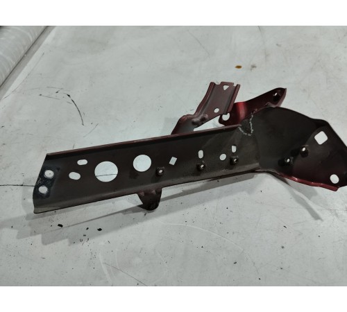 Кронштейн(крепление) кузова правый