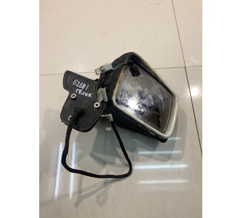 Боковое зеркало заднего вида (правое)