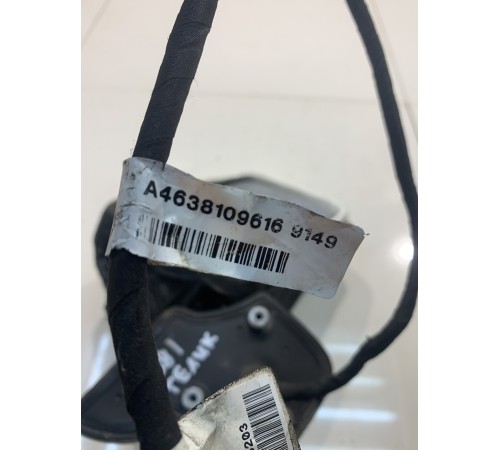 Боковое зеркало заднего вида (правое)