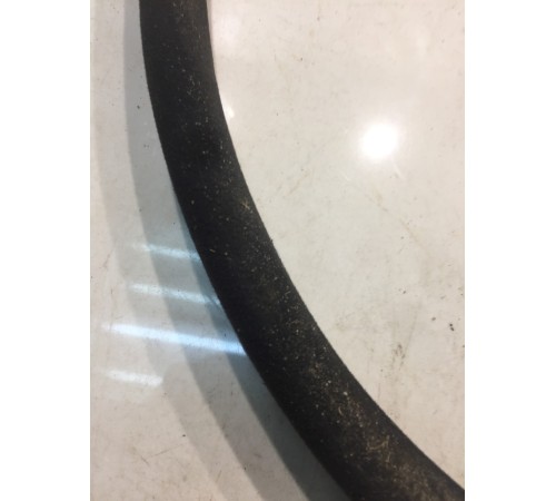 Уплотнитель двери (задний, правый)