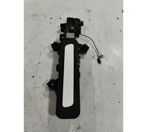 Ручка двери (передняя правая внешняя)