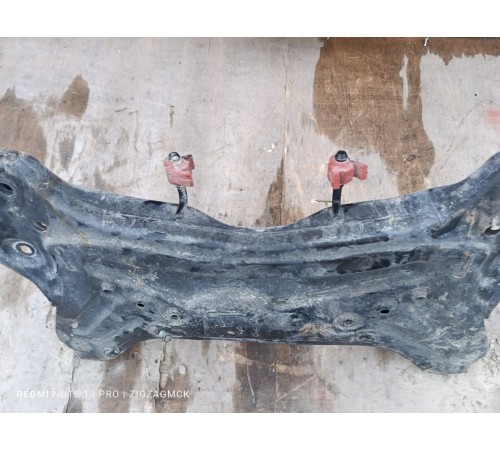 Балка подвески (подрамник) передняя