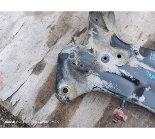 Балка подвески (подрамник) передняя