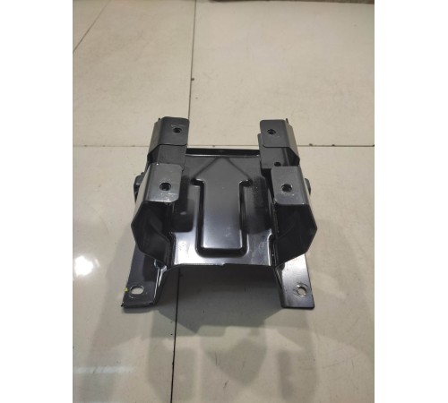 Кронштейн центральной консоли