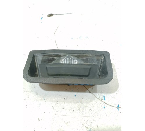 Кнопка открывания багажника